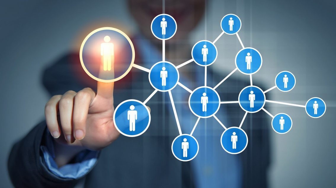 OUTSOURCING IT: PRZYCZYNY, RYZYKO I ZYSKI